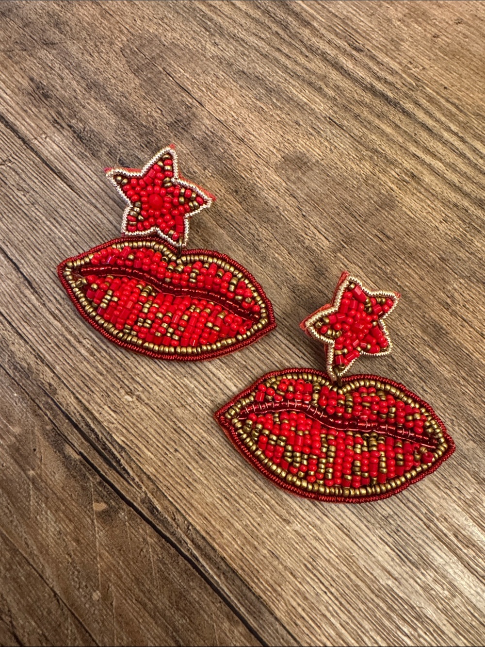 Red Beaded Lip & Star Drop Earrings